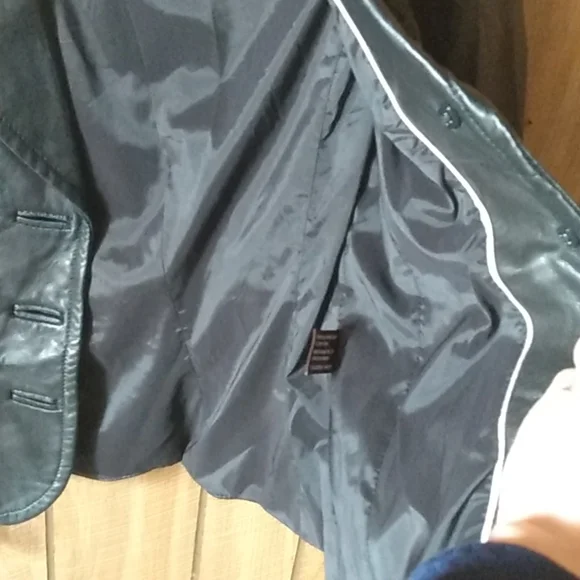 Jacket - Picture 6 of 7